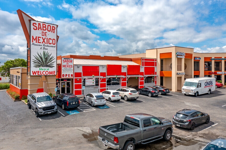 More Photos Of 5720 Bandera Rd, San Antonio Unknown For Lease