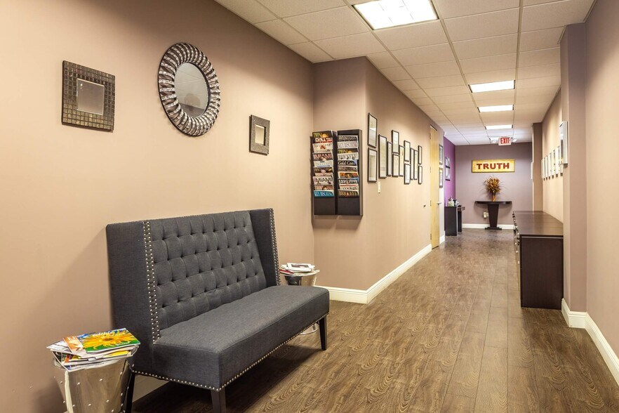 More Photos Of 4500 Biscayne Blvd, Miami Office For Sale