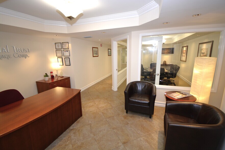 More Photos Of 7765 SW 87th Ave, Miami Office For Sale