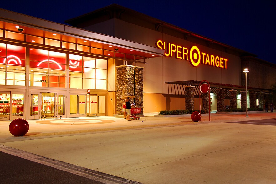 More Photos Of 9525 Argyle Forest Blvd, Jacksonville Unknown For Lease