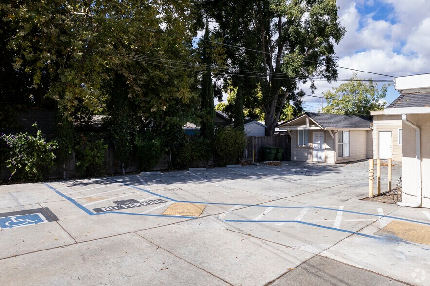 More Photos Of 521 S Bascom Ave, San Jose Office For Sale