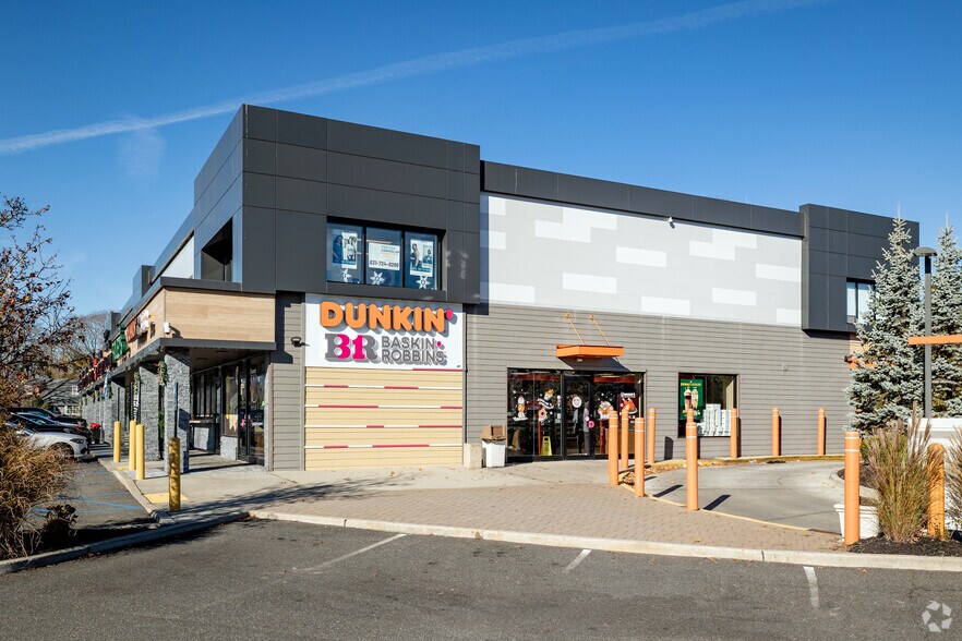 More Photos Of 550-560 Smithtown Byp, Smithtown Storefront Retail Office For Lease