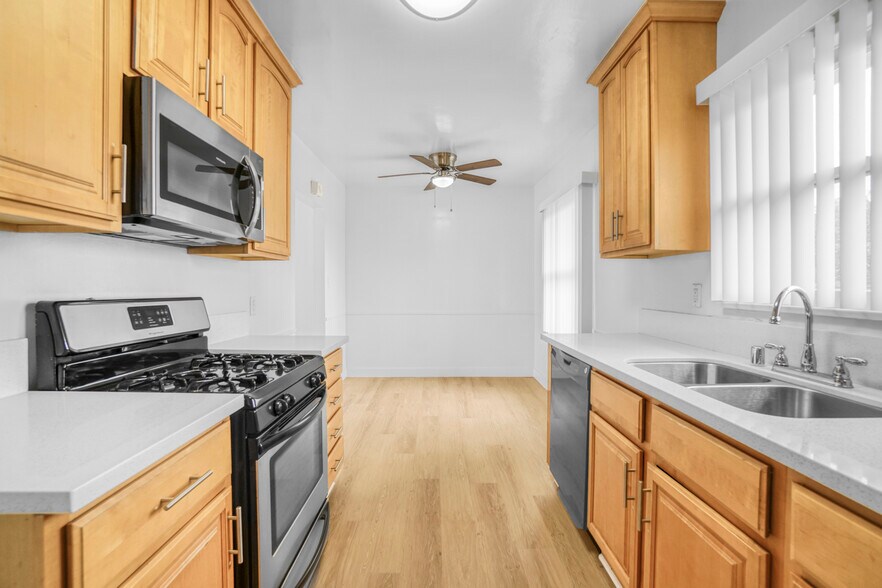 More Photos Of 7933 Alverstone Ave, Los Angeles Apartments For Sale