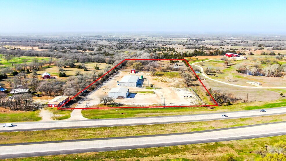 Primary Photo Of 3997 N US Highway 287, Alvord Warehouse For Lease