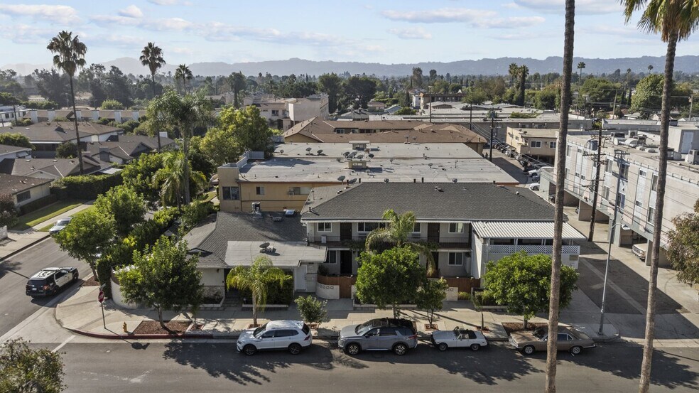 More Photos Of 6661 Wilkinson Ave, North Hollywood Apartments For Sale