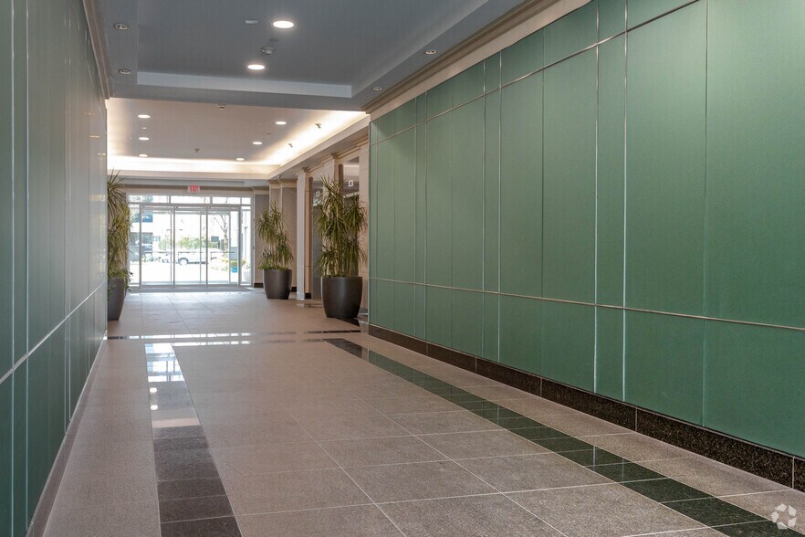 More Photos Of 1001 Franklin Ave, Garden City Office For Lease