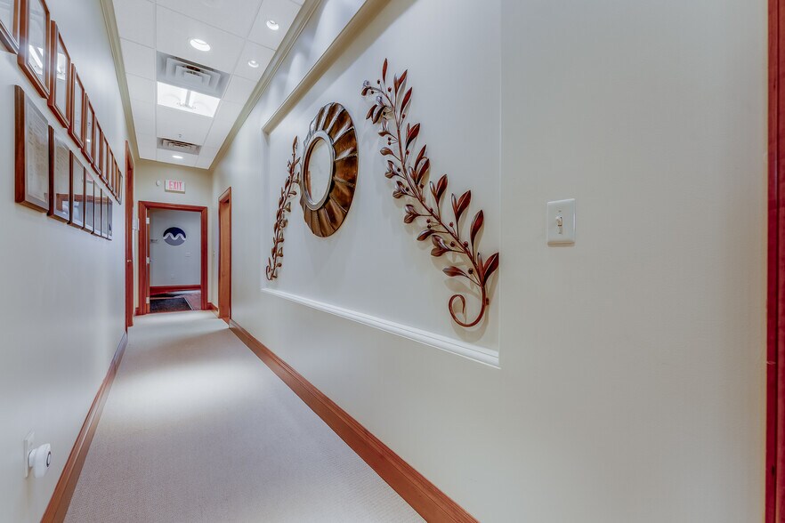 More Photos Of 6-10 Canyon Rd, Morgantown Loft Creative Space For Sale