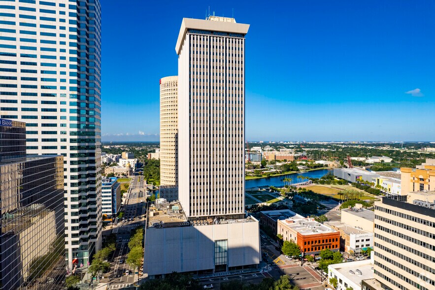 More Photos Of 400 N Tampa St, Tampa Office For Lease