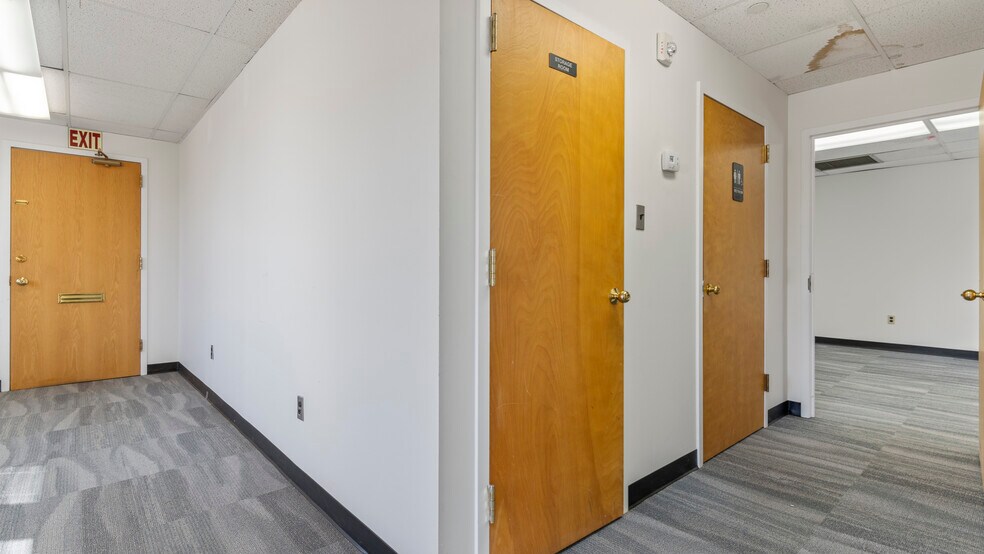 More Photos Of 10903 Indian Head Hwy, Fort Washington Office For Lease