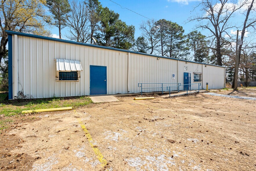 More Photos Of 5810 US Highway 259 N, Naples Freestanding For Sale