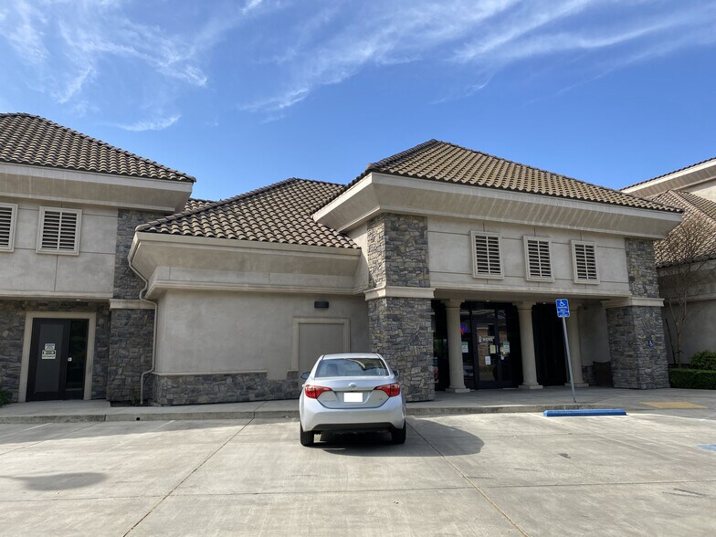 More Photos Of 1547 E March Ln, Stockton Bank For Lease