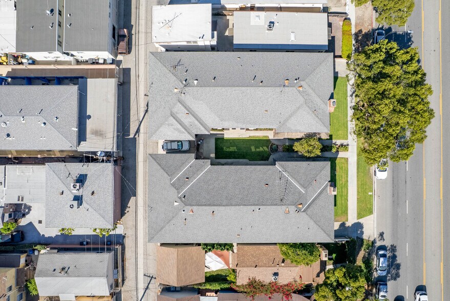 More Photos Of 233 N Hollywood Way, Burbank Apartments For Sale