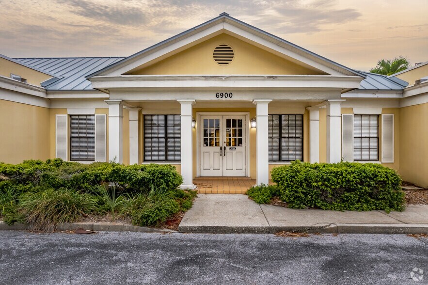 More Photos Of 7022-7088 22nd Ave N, Saint Petersburg Unknown For Lease