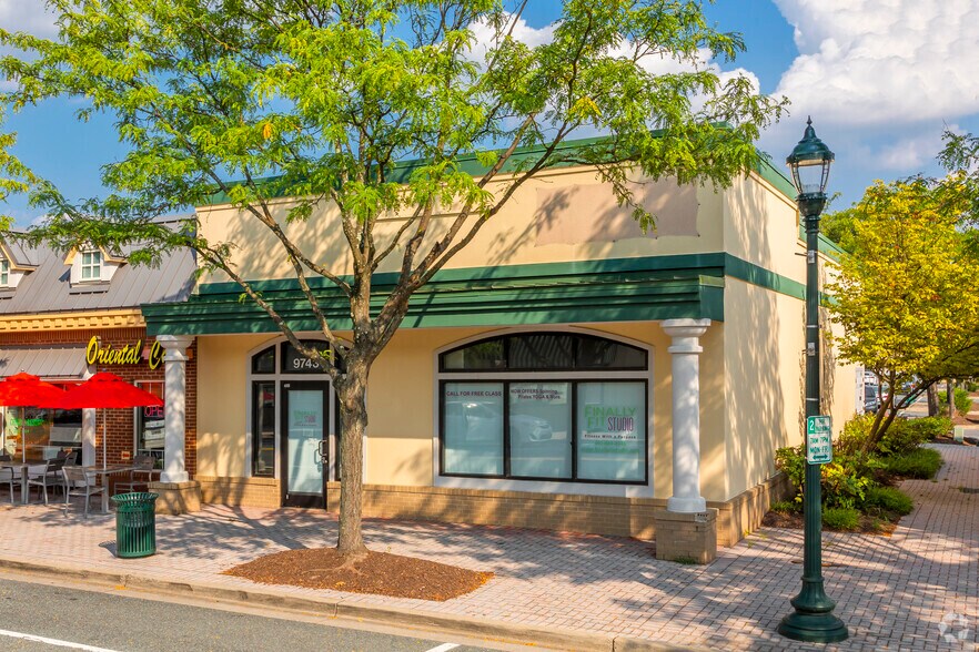 More Photos Of 9700-9761 Traville Gateway Dr, Rockville Unknown For Lease