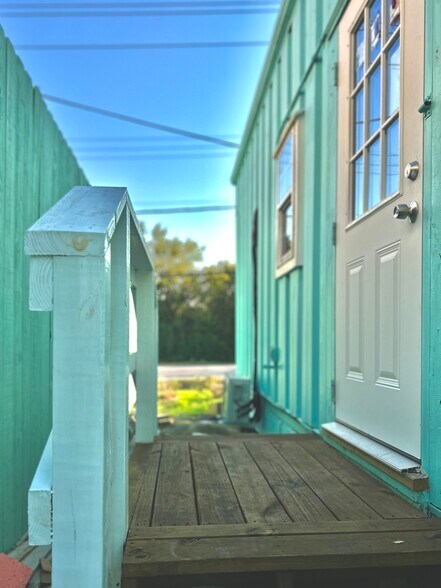 More Photos Of 927 27th St, San Leon Manufactured Housing Mobile Home Park For Sale
