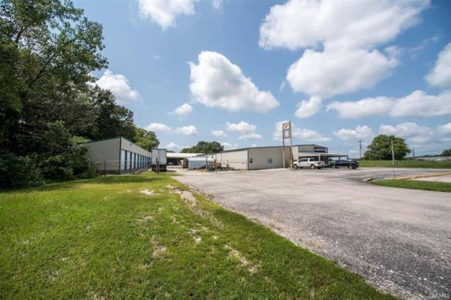 More Photos Of 7362 Russell Dr, Bicknell General Retail For Sale