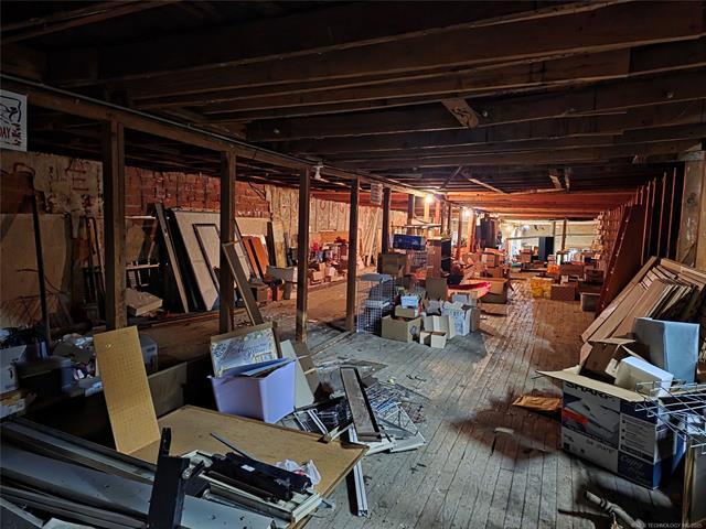 More Photos Of 101 S Main St, Bristow Office For Sale