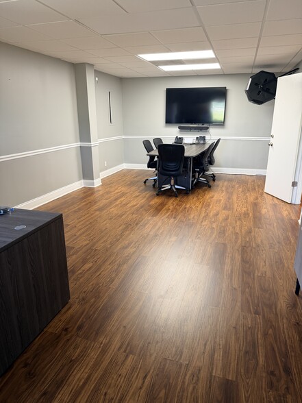 More Photos Of 152 Bo Cole Rd NW, Huntsville Office Residential For Lease