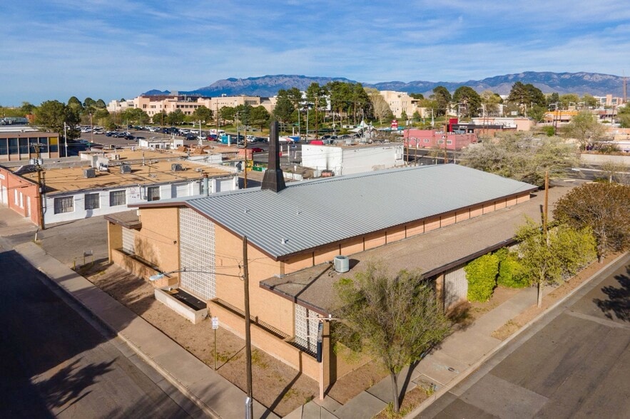 More Photos Of 111 University SE Blvd, Albuquerque Specialty For Sale