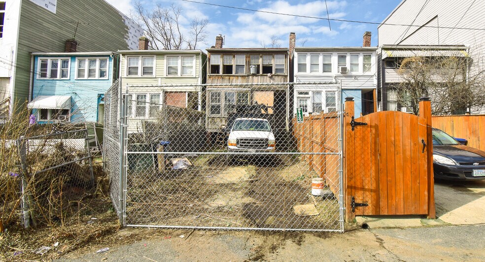 More Photos Of 7115 Georgia Ave NW, Washington Land For Sale