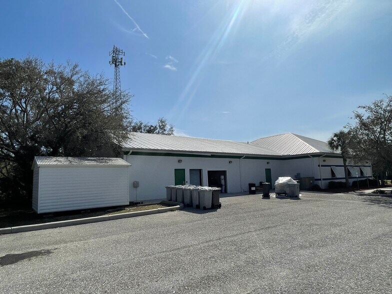 More Photos Of 25560 Technology Blvd, Punta Gorda Office For Sale