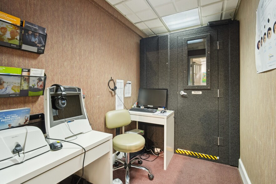 More Photos Of 393 Millburn Ave, Millburn Office Residential For Lease