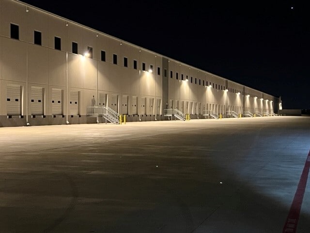 More Photos Of 7625 IH-10 E, San Antonio Distribution For Lease