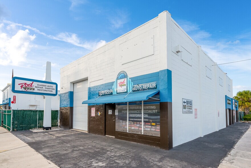 More Photos Of 101 SW Ocean Blvd, Stuart Warehouse For Sale