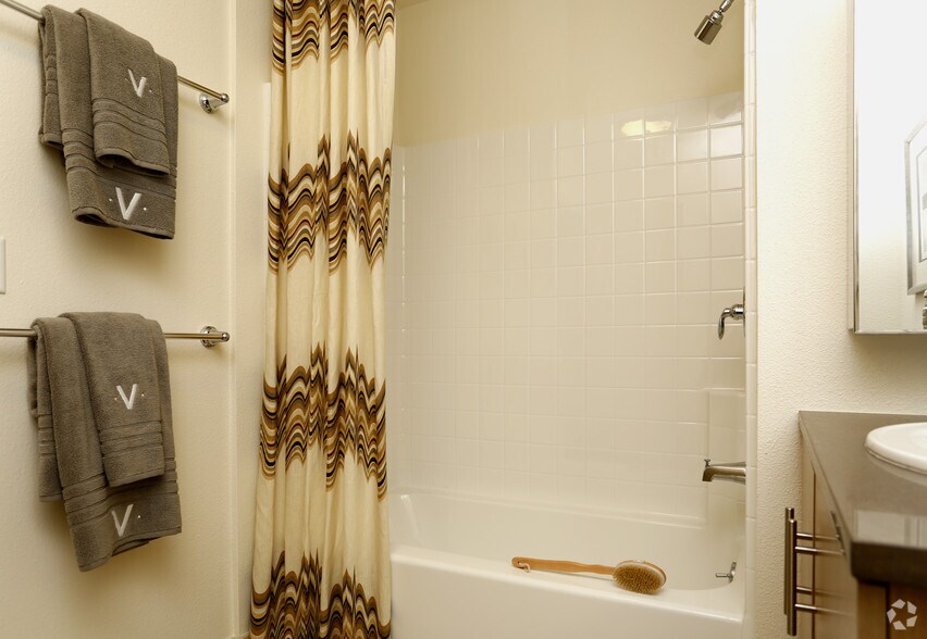 More Photos Of 1155 4th St, San Francisco Apartments For Lease