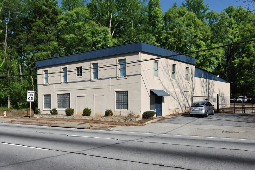 More Photos Of 2460 Moreland Ave, Atlanta Warehouse For Sale