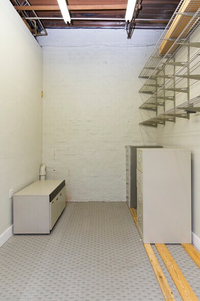 More Photos Of 2718 Piedmont Rd NE, Atlanta Office For Lease