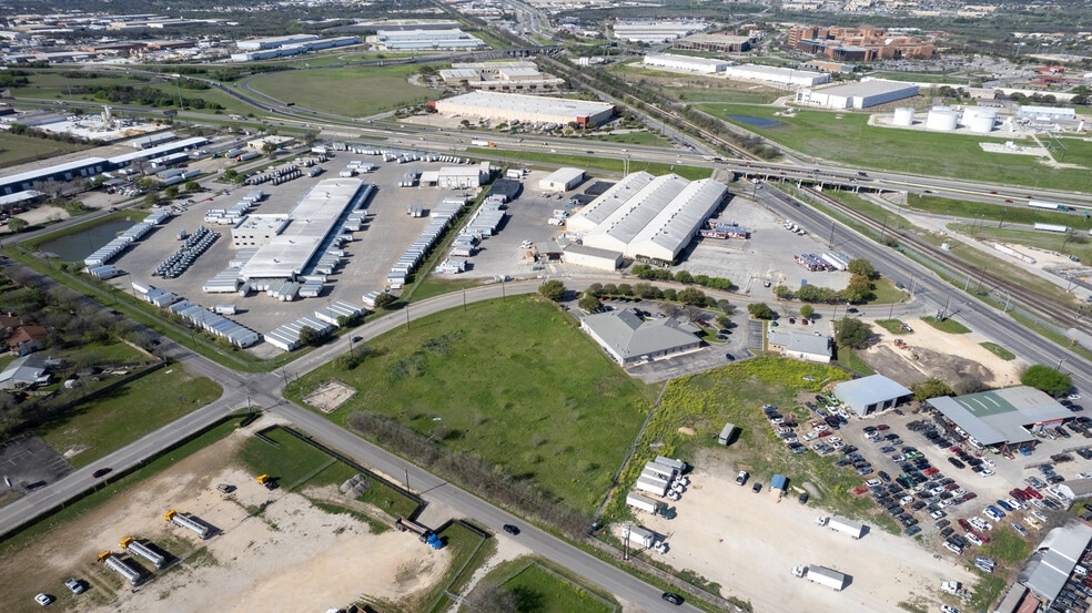 More Photos Of 3 acres on Springfield Dr, San Antonio Land For Sale