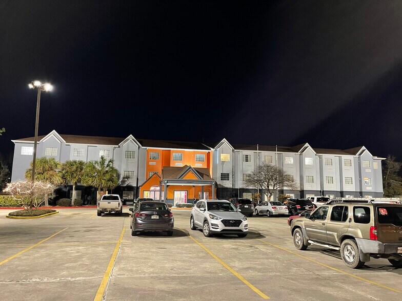 More Photos Of 10645 Reiger Rd, Baton Rouge Hotel For Sale