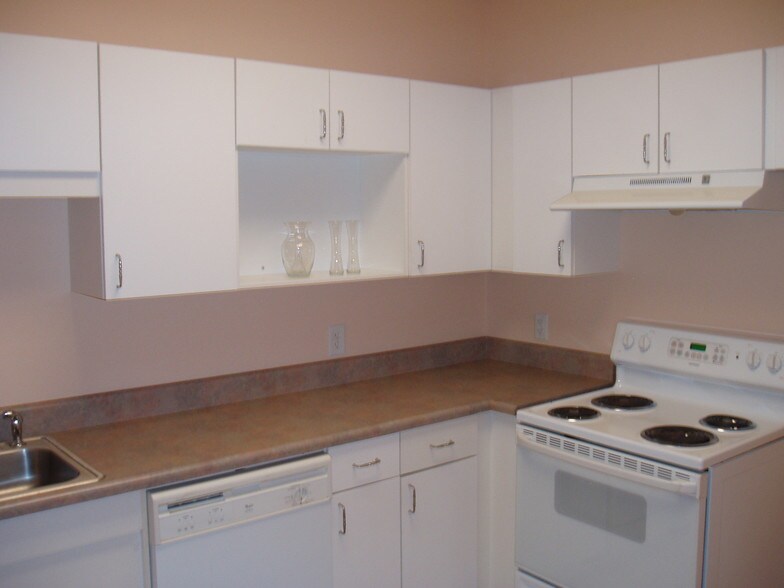 More Photos Of 609 Shipyard Blvd, Wilmington Office For Sale