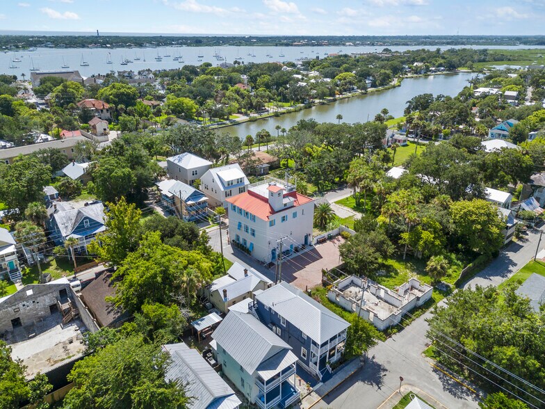 More Photos Of 92 Washington St, Saint Augustine Specialty For Sale