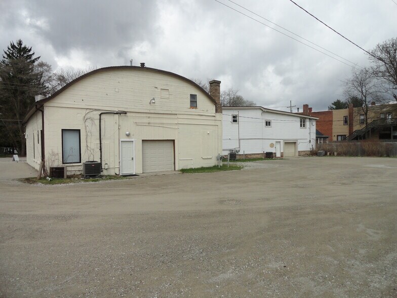 More Photos Of 3552-3556 Avon St, Hartland Medical For Sale