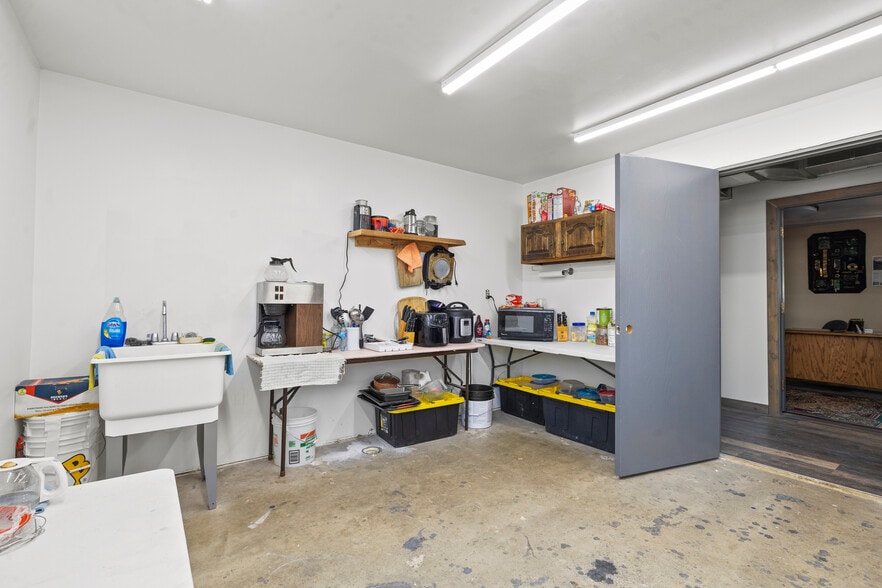 More Photos Of 537 2nd St, Havre Hotel For Sale