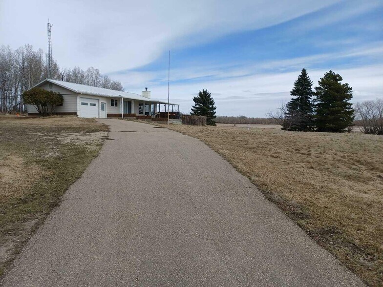 More Photos Of Highway 20 Township Road 392 @ Hwy 20, Sylvan Lake Land For Sale