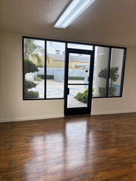 More Photos Of 9528 E Rush St, South El Monte Manufacturing For Lease