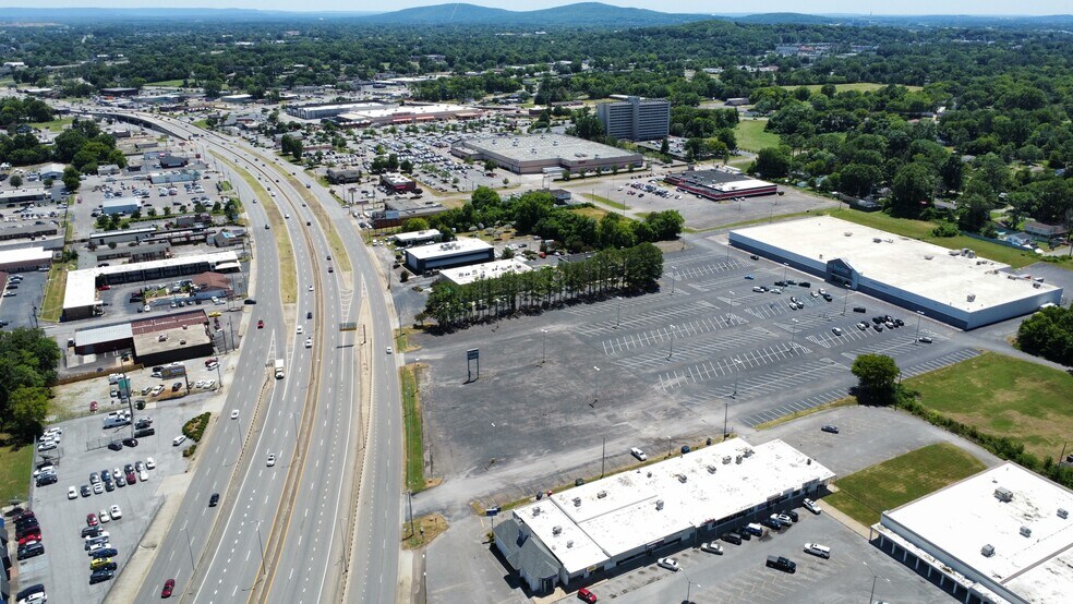 More Photos Of 1401 Memorial Pkwy NW, Huntsville Land For Sale