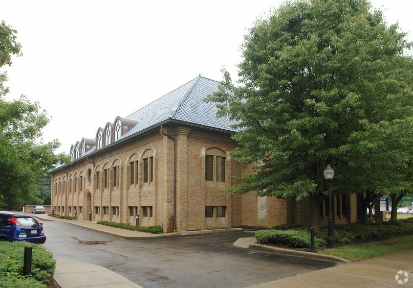 Primary Photo Of 1020 Dennison Ave, Columbus Medical For Lease