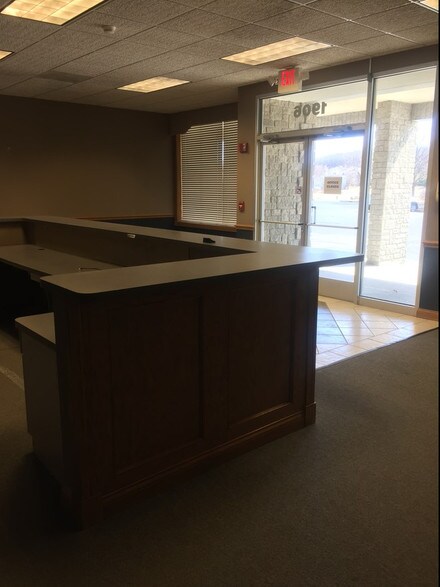 More Photos Of 1906 Holian Dr, Spring Grove Storefront Retail Office For Lease