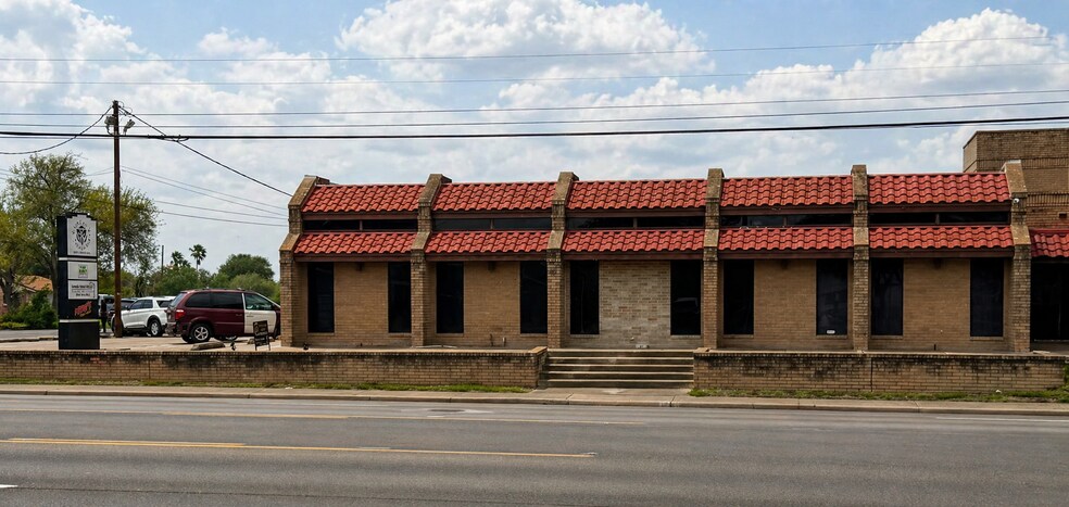 Primary Photo Of 1911 Lubbock St, Harlingen Healthcare For Lease