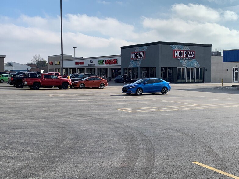 More Photos Of 3401-3500 S US Highway 41, Terre Haute Unknown For Lease