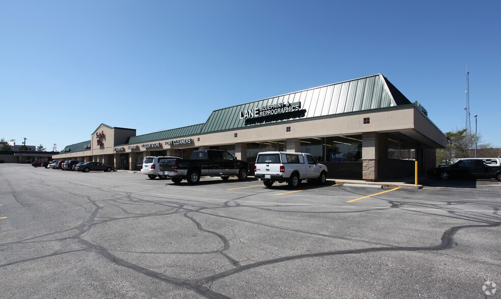 More Photos Of 8700-8726 Santa Fe Dr, Overland Park Unknown For Lease