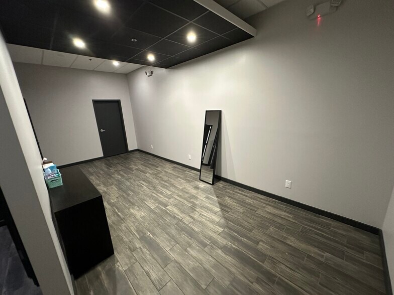 More Photos Of 4312 Republic Ct, Concord Warehouse For Lease