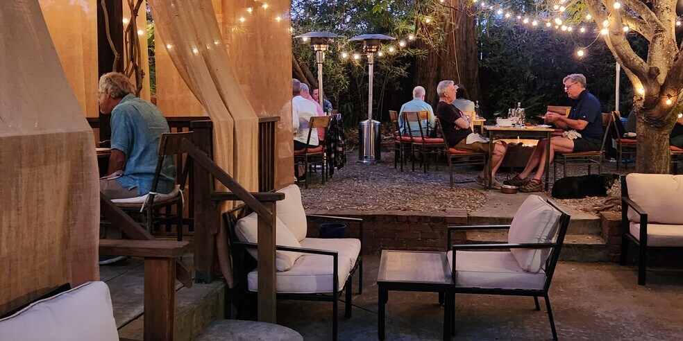 Primary Photo Of 6675 Front St, Forestville Restaurant For Lease