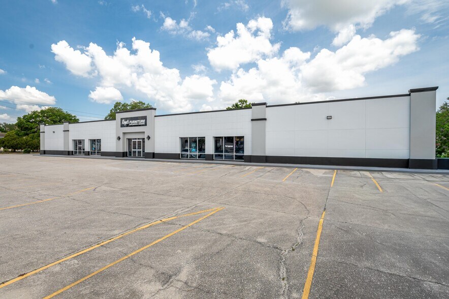 More Photos Of 126 State Road 60 W, Lake Wales Freestanding For Sale