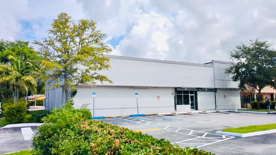 Primary Photo Of 16525 NW 27th Ave, Miami Gardens Freestanding For Lease