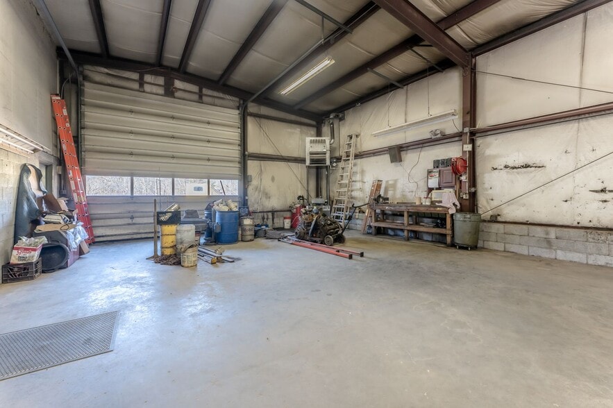 More Photos Of 102 E Moorestown Rd, Wind Gap Industrial For Sale
